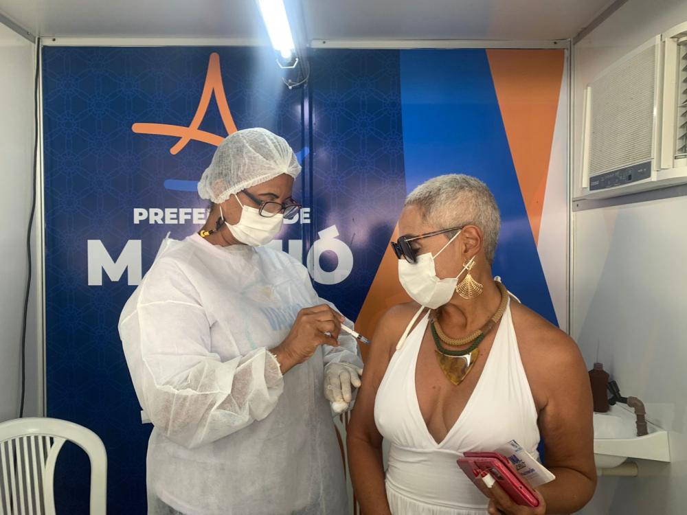 Pessoas com cinco meses ou mais da 2ª dose foram garantir a dose de reforço. Foto: Ascom SMS