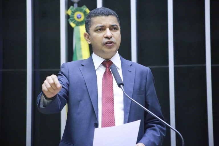 Bira do Pindaré: proposta regulamenta pontuação já adotada por algumas instituições - (Foto: Paulo Sergio/Câmara dos Deputados)