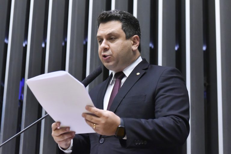 Tiago Dimas, relator do projeto de lei - (Foto: Zeca Ribeiro/Câmara dos Deputados)