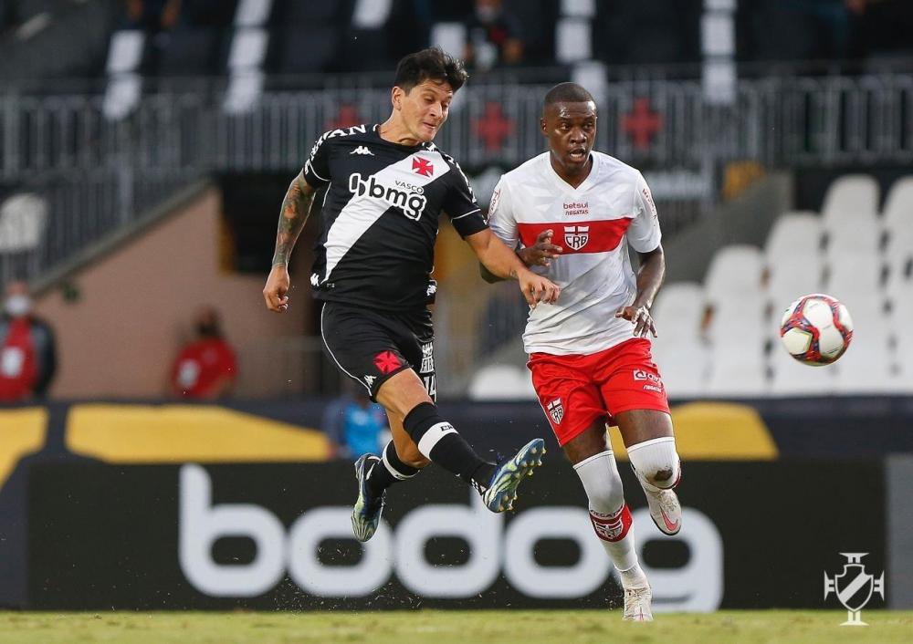 Galo perde para o Vasco no Rio de Janeiro e sofre a segunda derrota na Série B
