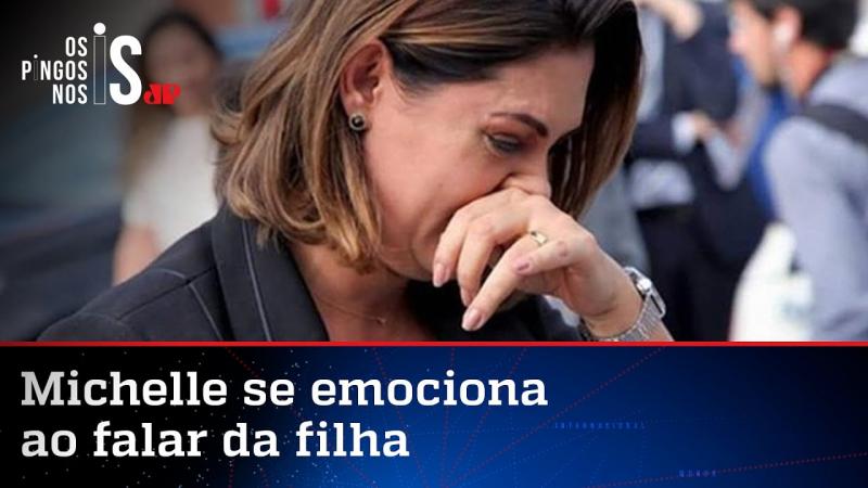 Michelle Bolsonaro chora