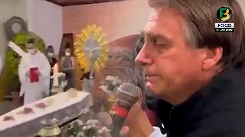 Bolsonaro chora no adeus a sua mãe 