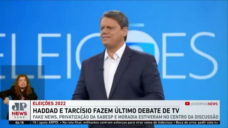 Tarcísio e Haddad trocam farpas e nacionalizam último debate na TV Globo