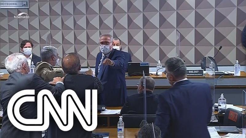 Senadores se desentendem na CPI
