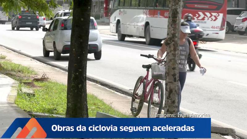 Construção da ciclovia segue em ritmo acelerado na Fernandes Lima