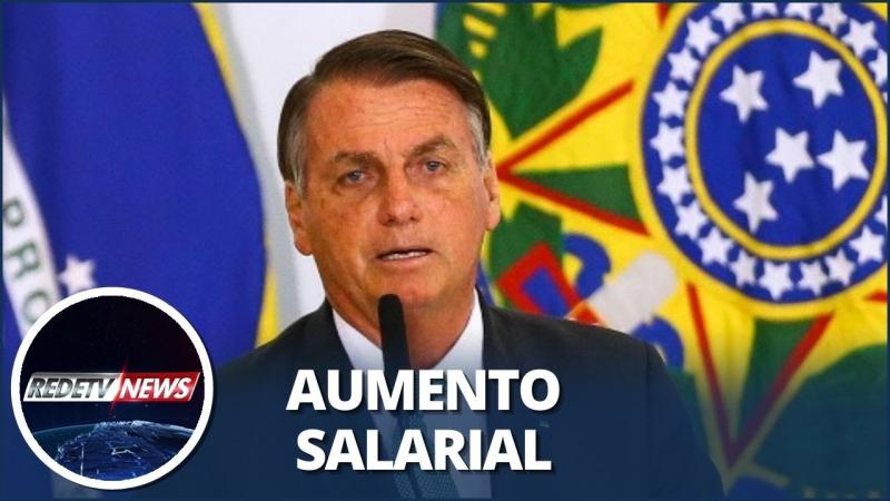 Bolsonaro anuncia reajuste de 33,24% no piso salarial dos professores
