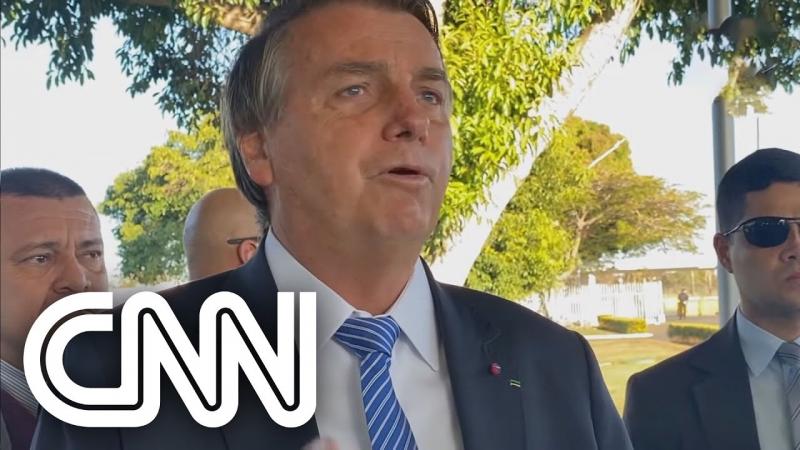 Bolsonaro ataca Barroso e diz que fraude eleitoral está no TSE